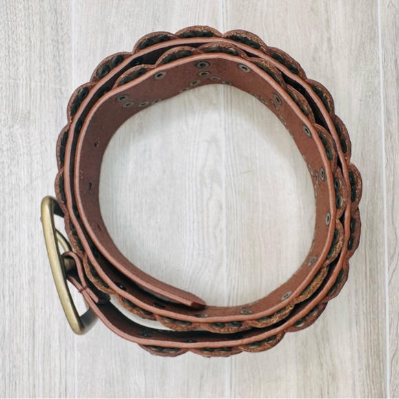 Guess Jeans Tooled Western Heart Disc Brown Leather Studded Boho Belt | Size L - Picture 4 of 11